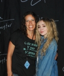 sabrinacarpenter-daily_2813529.jpg