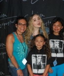 sabrinacarpenter-daily_282329.jpg