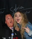 sabrinacarpenter-daily_28329.jpg