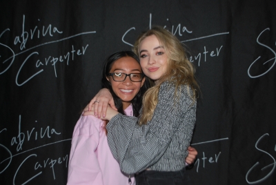 sabrinacarpenter-daily_282029.jpg