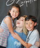 sabrinacarpenter-daily_281529.jpg