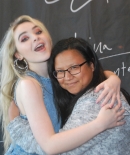 sabrinacarpenter-daily_282329.jpg