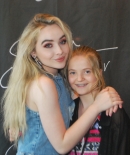 sabrinacarpenter-daily_283029.jpg