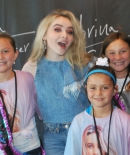 sabrinacarpenter-daily_283729.jpg