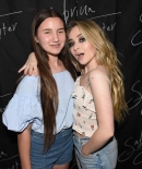 sabrinacarpenter-daily_2816629.jpg