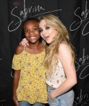 sabrinacarpenter-daily_2817029.jpg