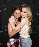 sabrinacarpenter-daily_2817229.jpg