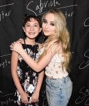 sabrinacarpenter-daily_2817329.jpg