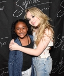 sabrinacarpenter-daily_283529.jpg