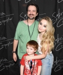 sabrinacarpenter-daily_287229.jpg