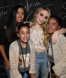 sabrinacarpenter-daily_289729.jpg