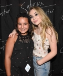 sabrinacarpenter-daily_289929.jpg