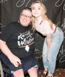 sabrinacarpenter-daily_283729.jpg