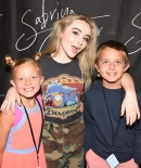 sabrinacarpenter-daily_2825229.jpg