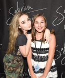 sabrinacarpenter-daily_2826929.jpg