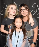 sabrinacarpenter-daily_2827129.jpg