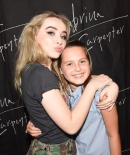 sabrinacarpenter-daily_2827329.jpg