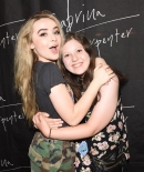 sabrinacarpenter-daily_2828529.jpg