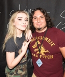 sabrinacarpenter-daily_2829429.jpg