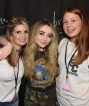 sabrinacarpenter-daily_2830629.jpg