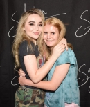 sabrinacarpenter-daily_2837329.jpg