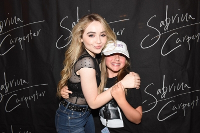 sabrinacarpenter-daily_2827929.jpg