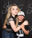 sabrinacarpenter-daily_2831729.jpg