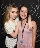 sabrinacarpenter-daily_2829529.jpg