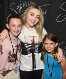 sabrinacarpenter-daily_2830929.jpg