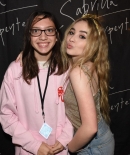 sabrinacarpenter-daily_2818129.jpg