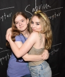 sabrinacarpenter-daily_284129.jpg