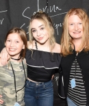 sabrinacarpenter-daily_2811029.jpg