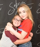 sabrinacarpenter-daily_288429.jpg