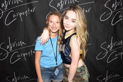 sabrinacarpenter-daily_2826329.jpg