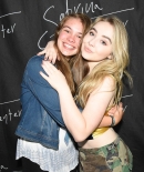 sabrinacarpenter-daily_2822329.jpg