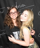 sabrinacarpenter-daily_2823829.jpg