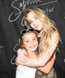 sabrinacarpenter-daily_2823929.jpg