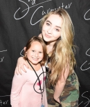 sabrinacarpenter-daily_2826529.jpg