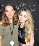 sabrinacarpenter-daily_284929.jpg