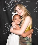 sabrinacarpenter-daily_287529.jpg