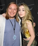 sabrinacarpenter-daily_288829.jpg