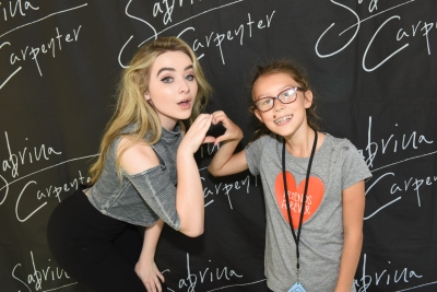 sabrinacarpenter-daily_281829.jpg