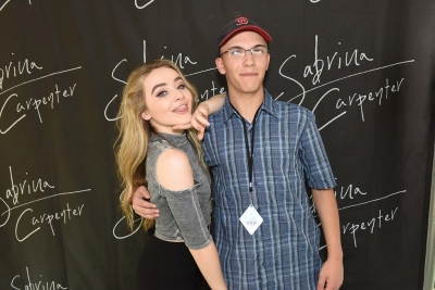 sabrinacarpenter-daily_28329.jpg