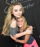 sabrinacarpenter-daily_283729.jpg