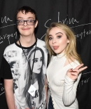 sabrinacarpenter-daily_2816229~0.jpg