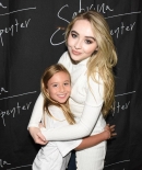 sabrinacarpenter-daily_2818329.jpg