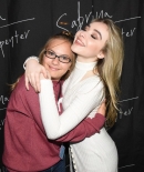 sabrinacarpenter-daily_2819129.jpg