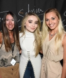 sabrinacarpenter-daily_2819529.jpg