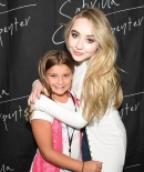 sabrinacarpenter-daily_285429.jpg