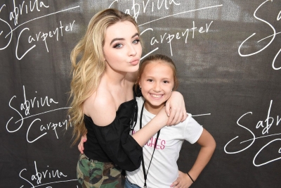 sabrinacarpenter-daily_2834429.jpg